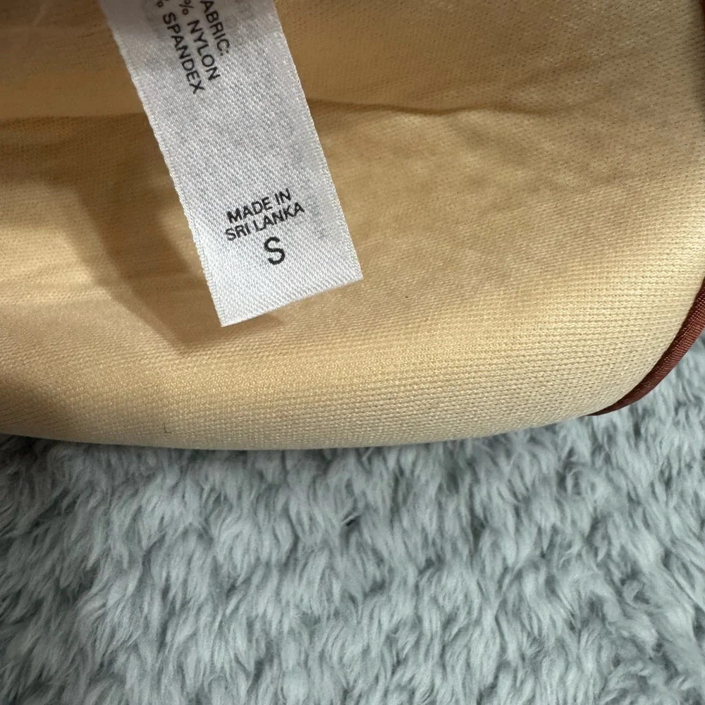 Victoria's Secret Rust Bikini Top - Picture 2 of 2